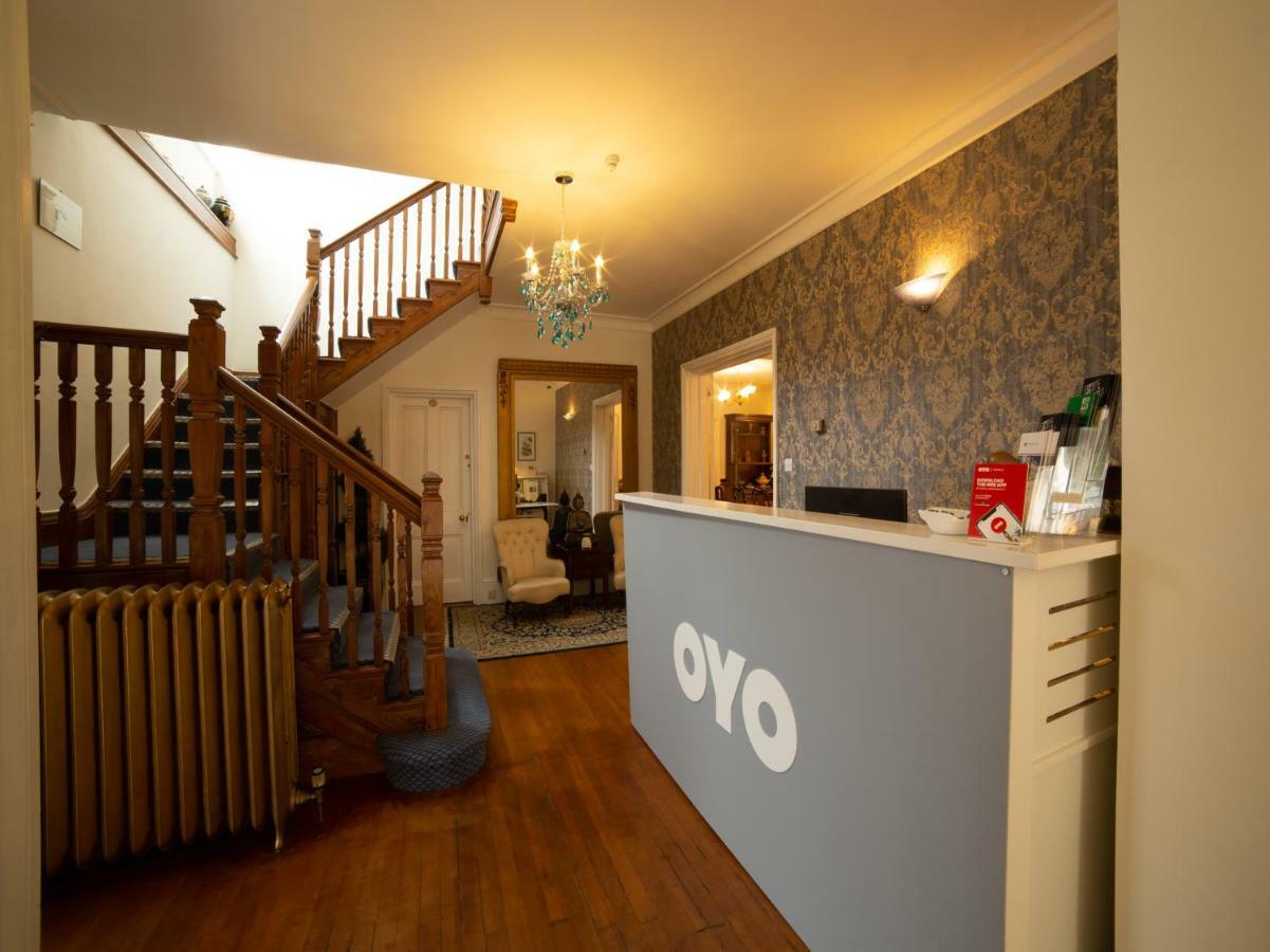 Fines Bayliwick Hotel Bracknell Luaran gambar